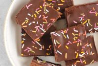 Homemade No Bake Chocolate Protein Bars Recipe