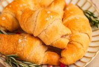 Brie-Stuffed Crescent Rolls Recipe