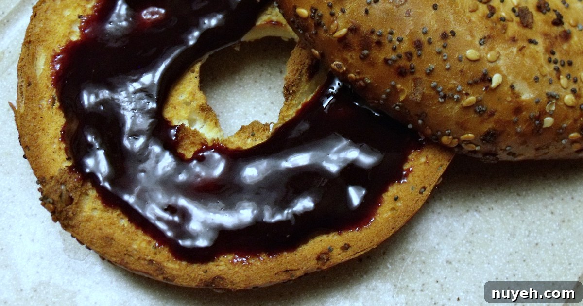 berry jam on everything bagel