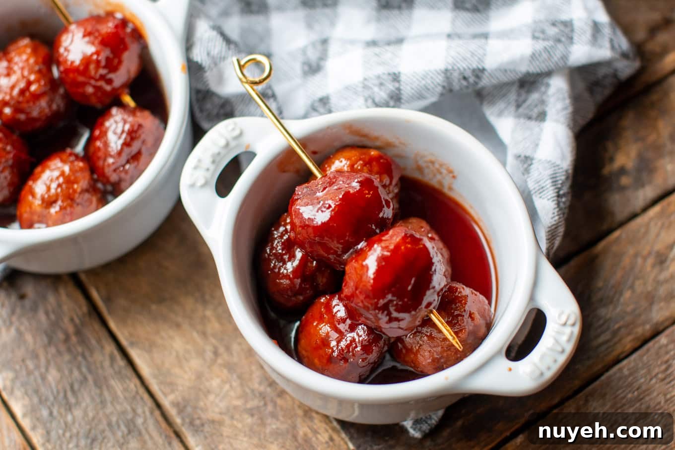 grape jelly meatballs plated