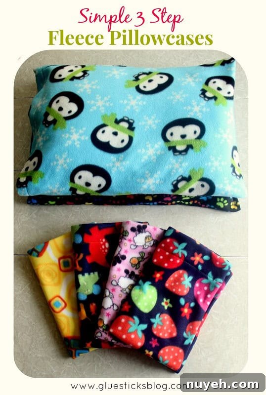 3 Step Fleece Pillowcases gluesticksblog.com