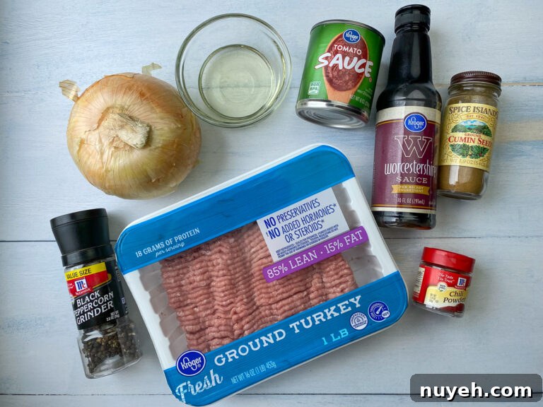 Ingredients needed to make sloppy jane recipe, black pepper, ground turkey, onion, veg oil, tomato sauce, Worcestershire sauce, cumin and chili powder
