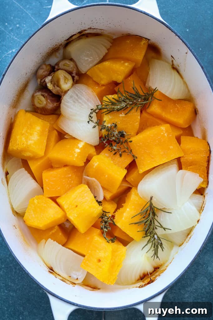 Creamy One-Pot Roasted Butternut Squash Soup Recipe 5 img 80732 4